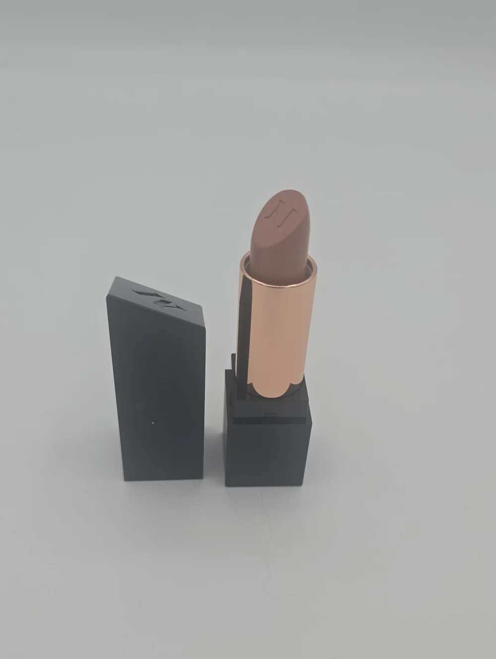 Morphe Mega Matte Lipstick - 